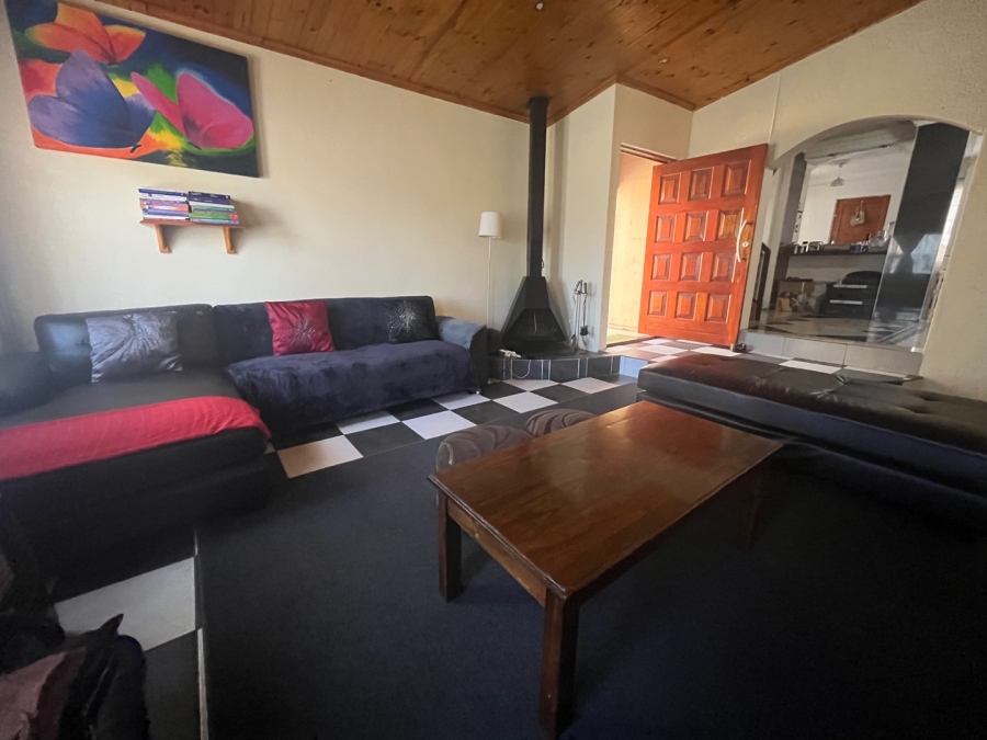 2 Bedroom Property for Sale in Lentegeur Western Cape